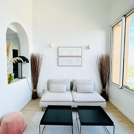 Magnificent 140 Sqm Duplex With Panoramic Sea View *