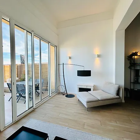 Magnificent 140 Sqm Duplex With Panoramic Sea View