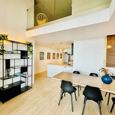 アパート Magnificent 140 Sqm Duplex With Panoramic Sea View ヴィルフランシュ・シュル・メール
